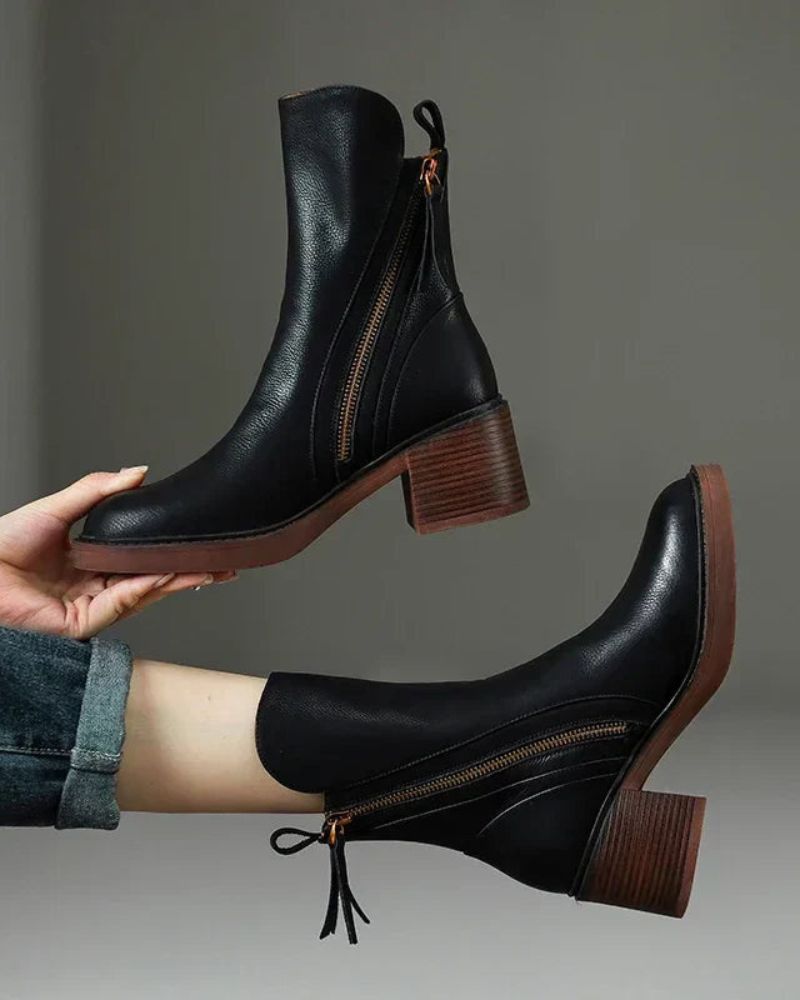 Élisabeth | Botte en cuir noire avec un talon confortable, élégante et intemporelle